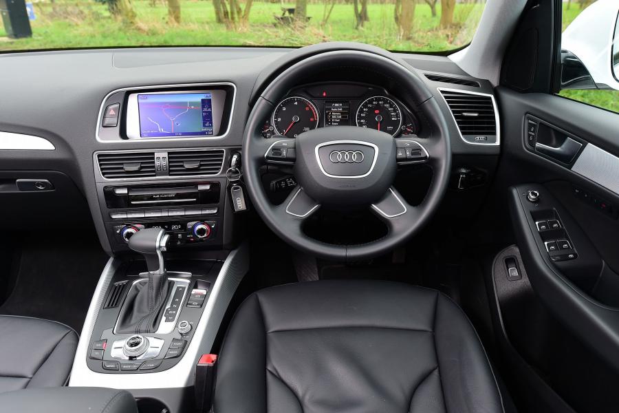 Торпедо Audi Q5 TDI Quattro (8R) 2012 года  (UK) (фото 5 из 6)